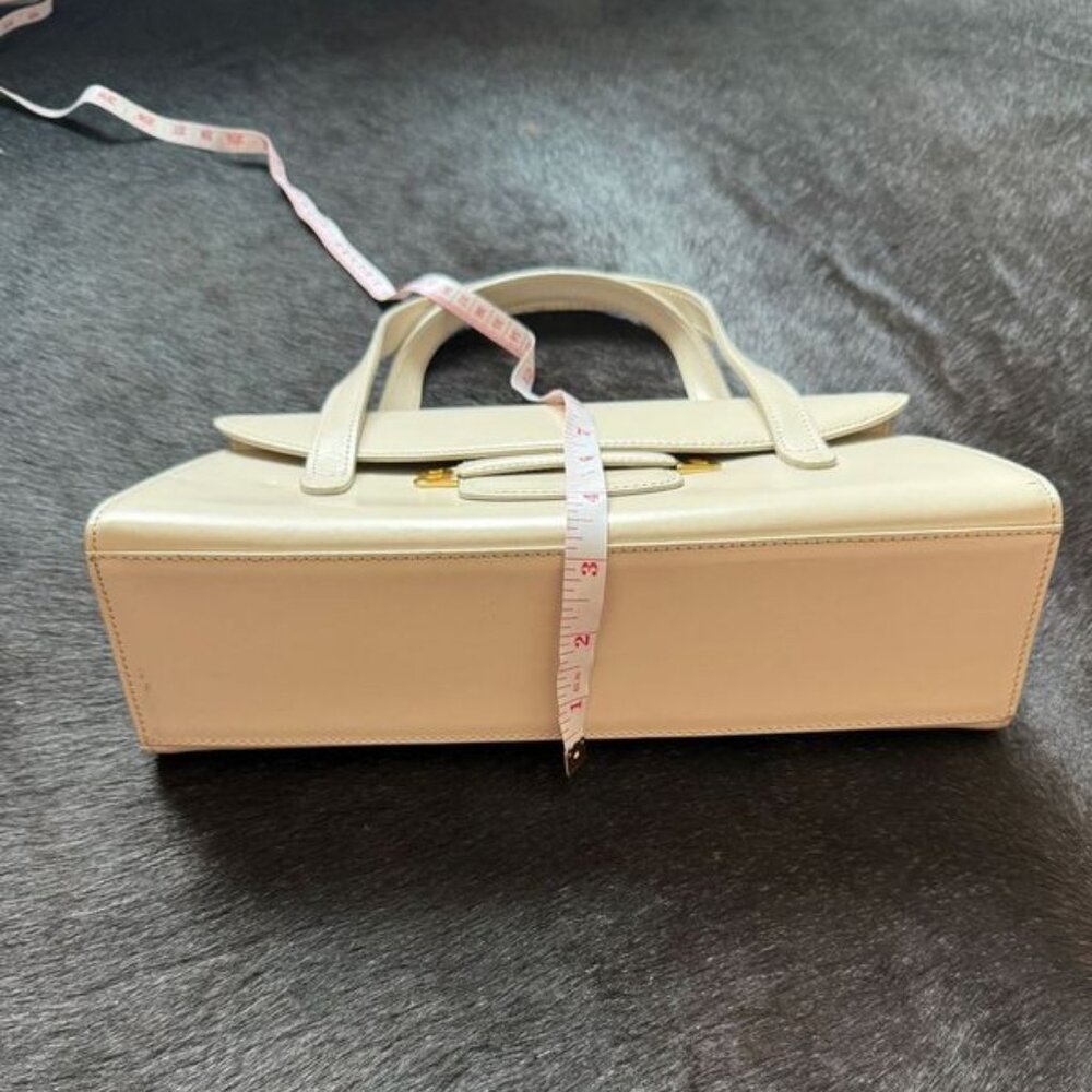 Bally White Leather Handbag - Picture 7 of 11